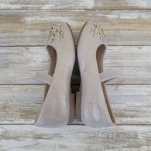 Children's Place Toddler Mary Jane Ballet Flats w/ Flowers Size 5 Gold Shimmer - Picture 4 of 9